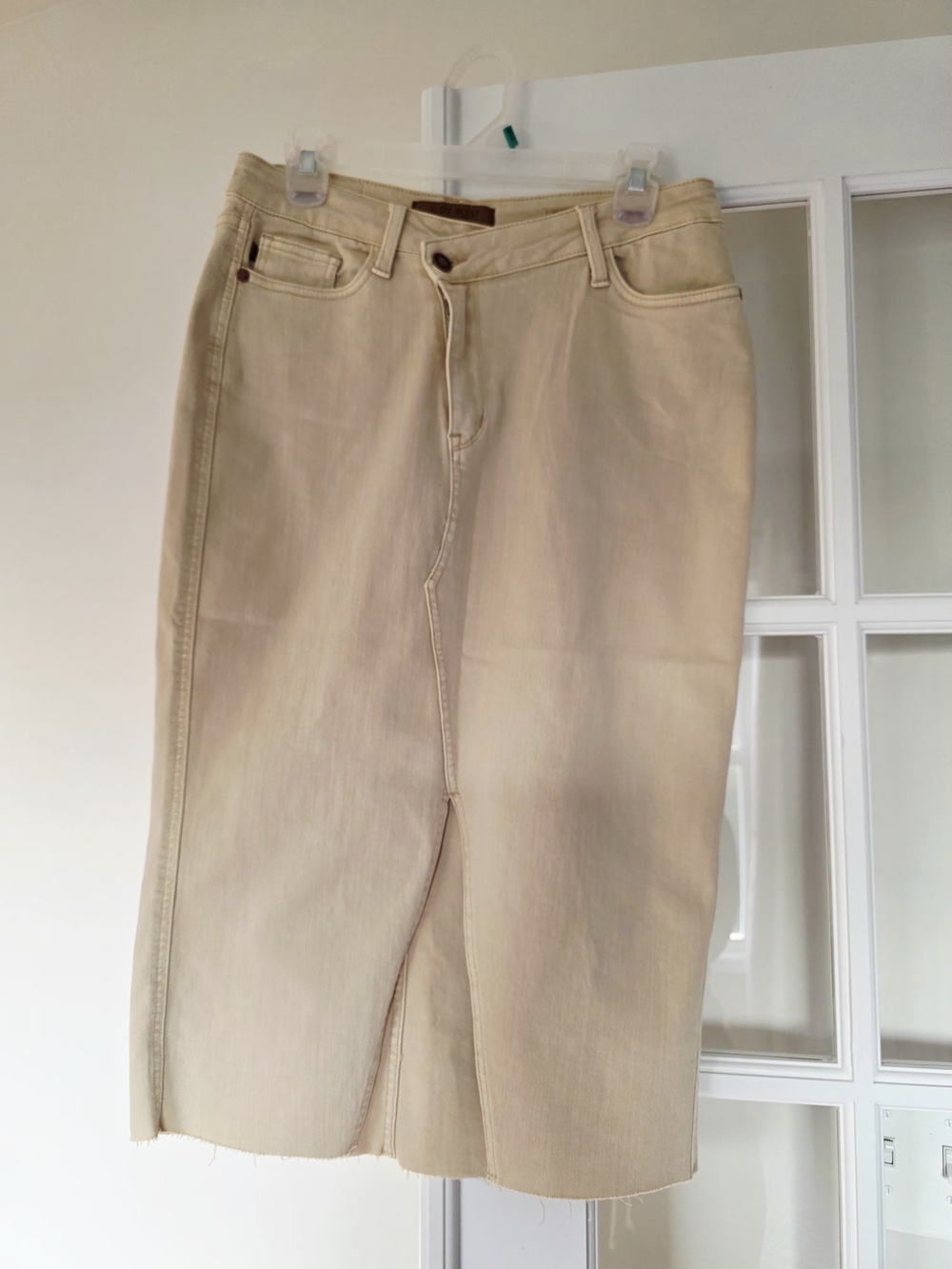Judy Blue Cream Pencil Skirt - NWOT